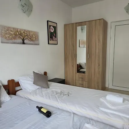 Jovanovic Apartment Tivat Exterior photo