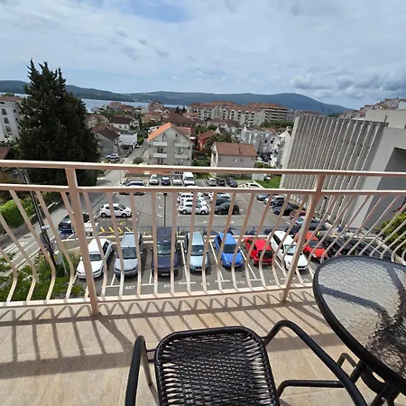 Jovanovic Apartment Tivat Exterior photo
